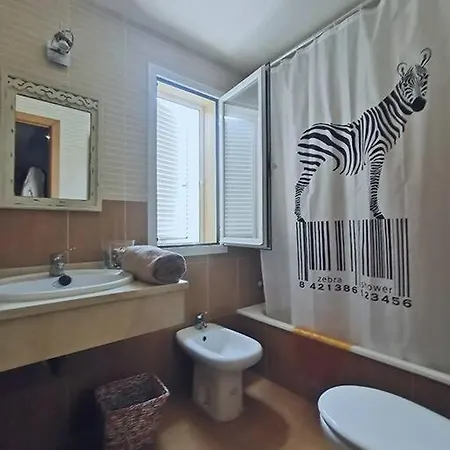 Casa Llena De Luz En Benajarfe *
